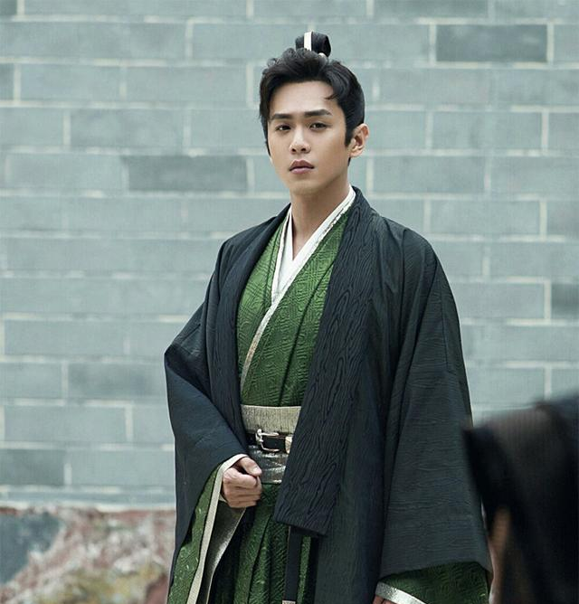 张若昀|张若昀番位有多高？连90后的他都给其作配，网友：“世子”霸气