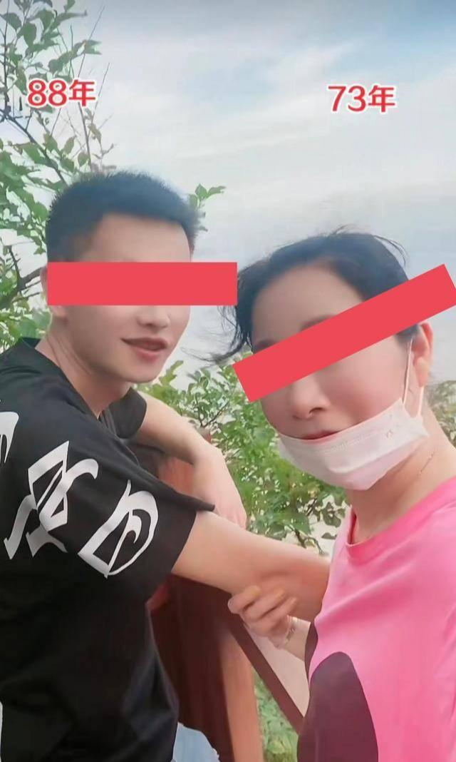 |五旬女子二婚嫁小鲜肉，出门回头率高引热议：还以为是母子
