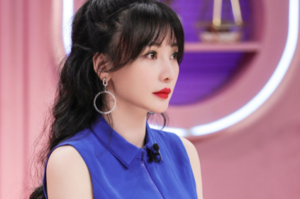 柳岩|曾是著名主持人，因身材太好转行做演员出道，自曝被前任电话分手伤心至今仍单身