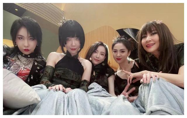 车晓|《浪姐3》姐姐们商业价值猛增，刘恋数量最多，胡杏儿质量最高