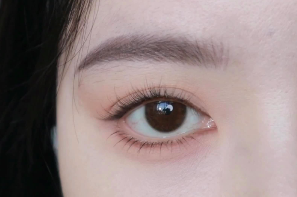 明星素颜 看腻了浓妆艳抹？来款伪素颜妆容，无妆胜有妆的小心机