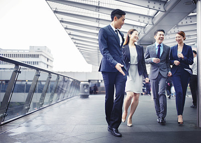 |职场中,为什么有些人总是向领导示好?