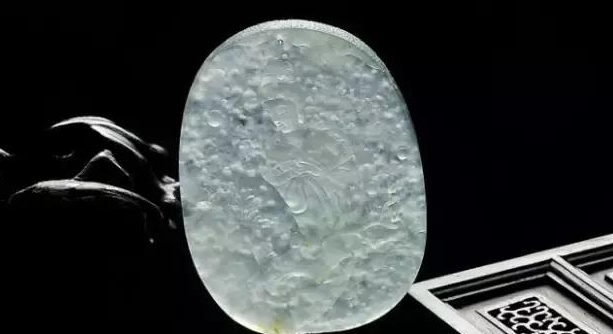 冰种翡翠|翡翠有棉点就不能买,这是无稽之谈,有些可以另当别论