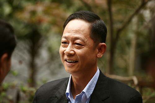 何炅|艺人的第二个身份,他是教师教授,他是人人唾骂的院长