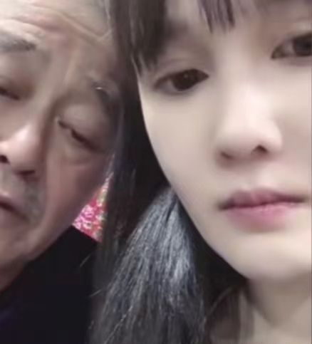 赵本山|赵本山公开对女婿表达不满，称其涂脸擦粉不阳刚，球球却力挺男友