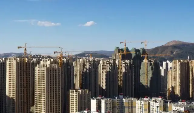 楼市|房地产岌岌可危,还有人落井下石