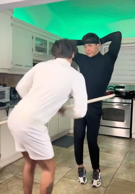 李天柱|女海王直言“追我的男人已经排到了宇宙的尽头”