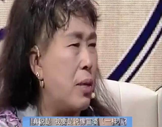 回顾25岁帅小伙恋上59岁大妈,直言她很漂亮,大妈:我不是富婆