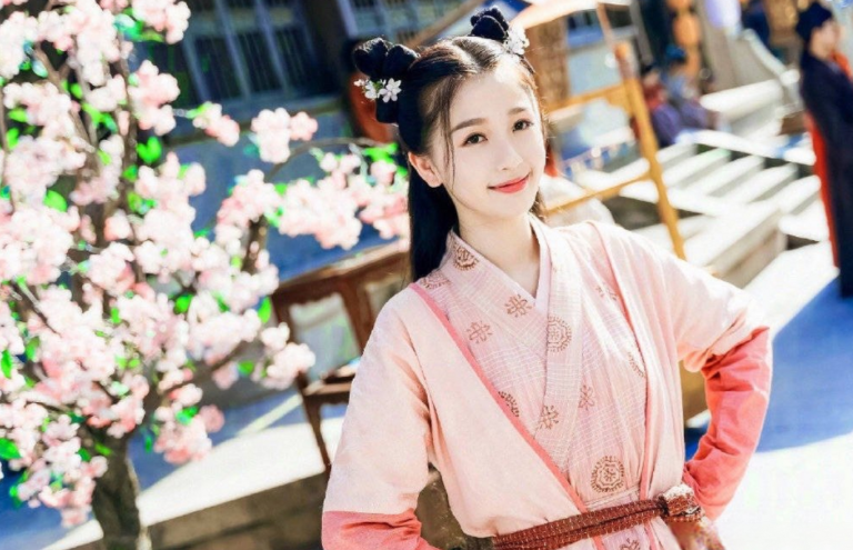 张子枫|虞书欣《仙剑6》路透，剧组不走奔丧仙侠风，有胡歌的内味儿了