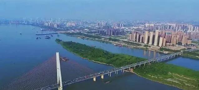 情人节武汉公交车爆炸案!殉情还是报复社会?16个家庭支离破碎!