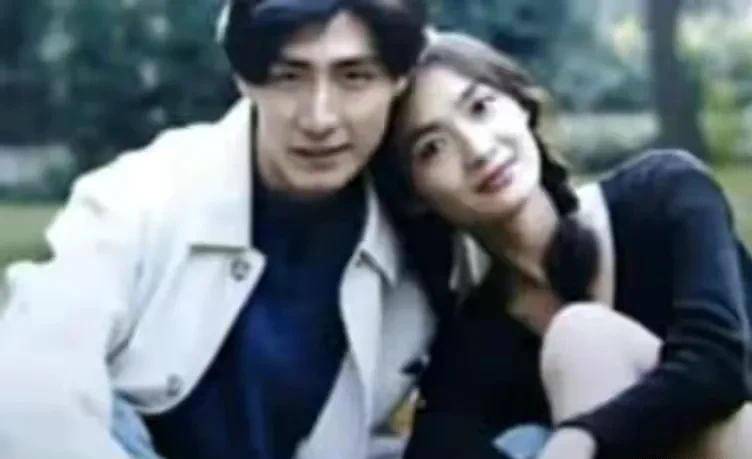 张子健|张子健：带着女儿重组家庭，娶清华才女，前妻成了自己一生的痛