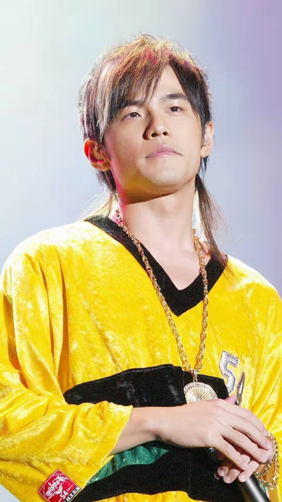 周杰伦|周杰伦官宣第三胎，出专辑比生孩子还难，网友：懒得等了。