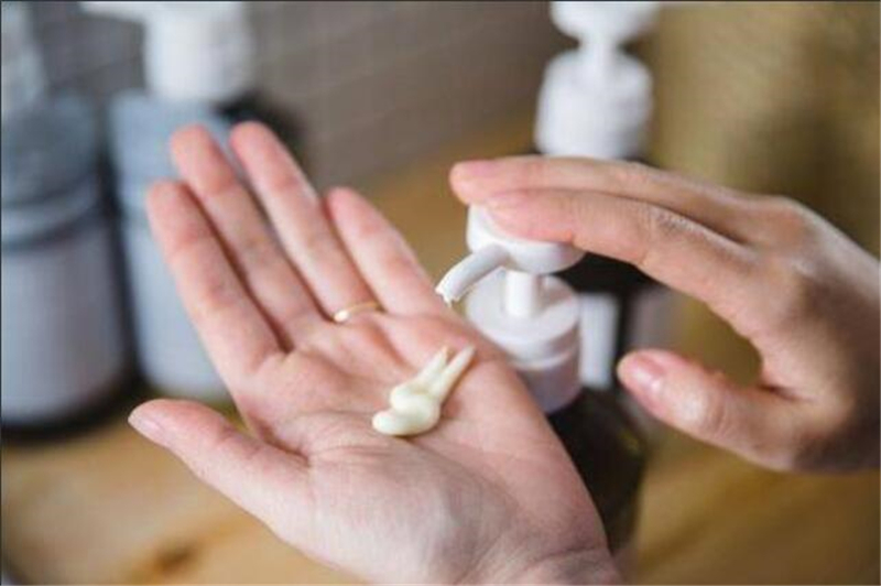 洗发水 部分进口品牌洗发水遭曝光？硅油含量严重超标，被点名批评