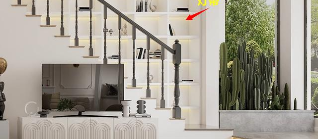 如果我家有个楼梯,绝对也学她家装整面墙书架!上下共11层,好美