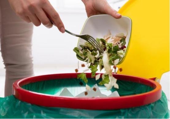 青菜|卫生组织呼吁：停止食用“1青菜”，吃一口等于8斤塑料，早扔掉