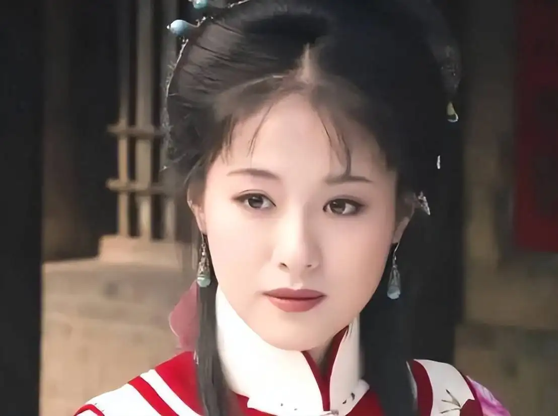 沈傲君|有一种“毁容”叫沈傲君，如今已不敢认