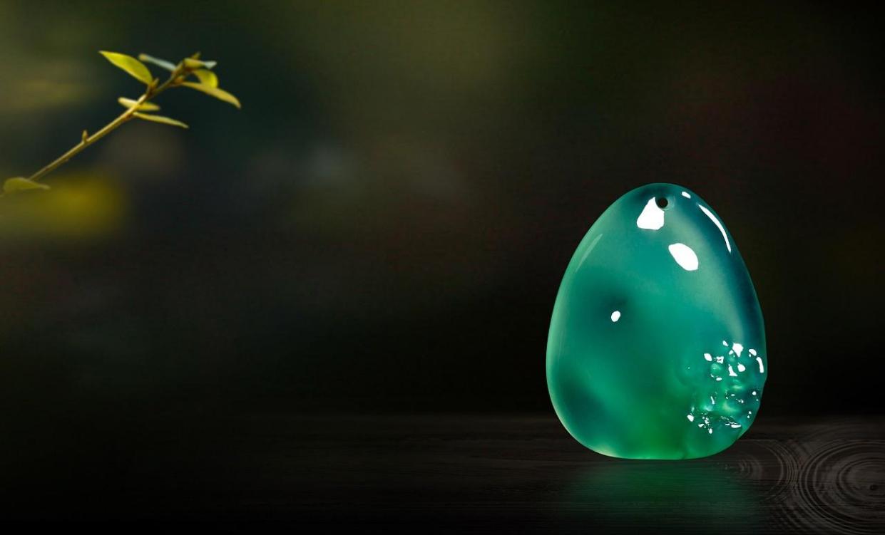 翡翠|翡翠内部出现了瑕疵,那这些瑕疵,全部都是坏的吗?