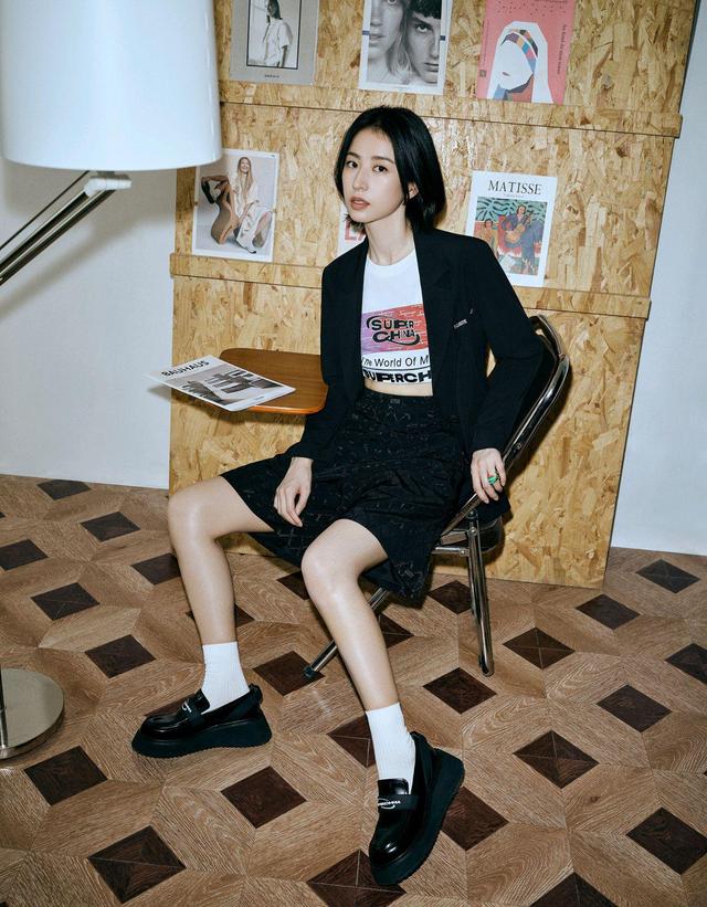 穿衣搭配|周雨彤穿搭好随意?其实是你们不懂,这才是高级之处