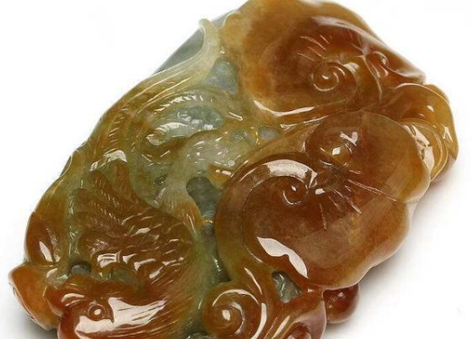 翡翠|佩戴一款喜鹊翡翠饰品，原来还有这么多的好处，你都知道吗？