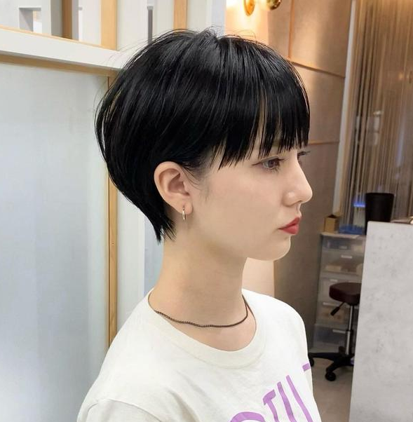 保湿 流行发型有哪些？这15款不容错过，爱美女士都在剪