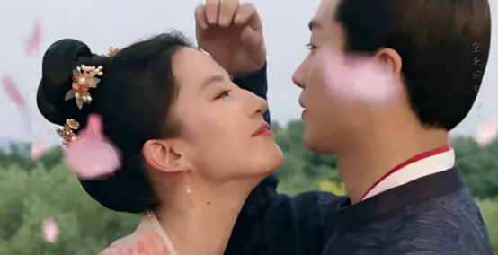 杨紫|陈晓被吐槽接不住刘亦菲的戏?对他来说太不公平