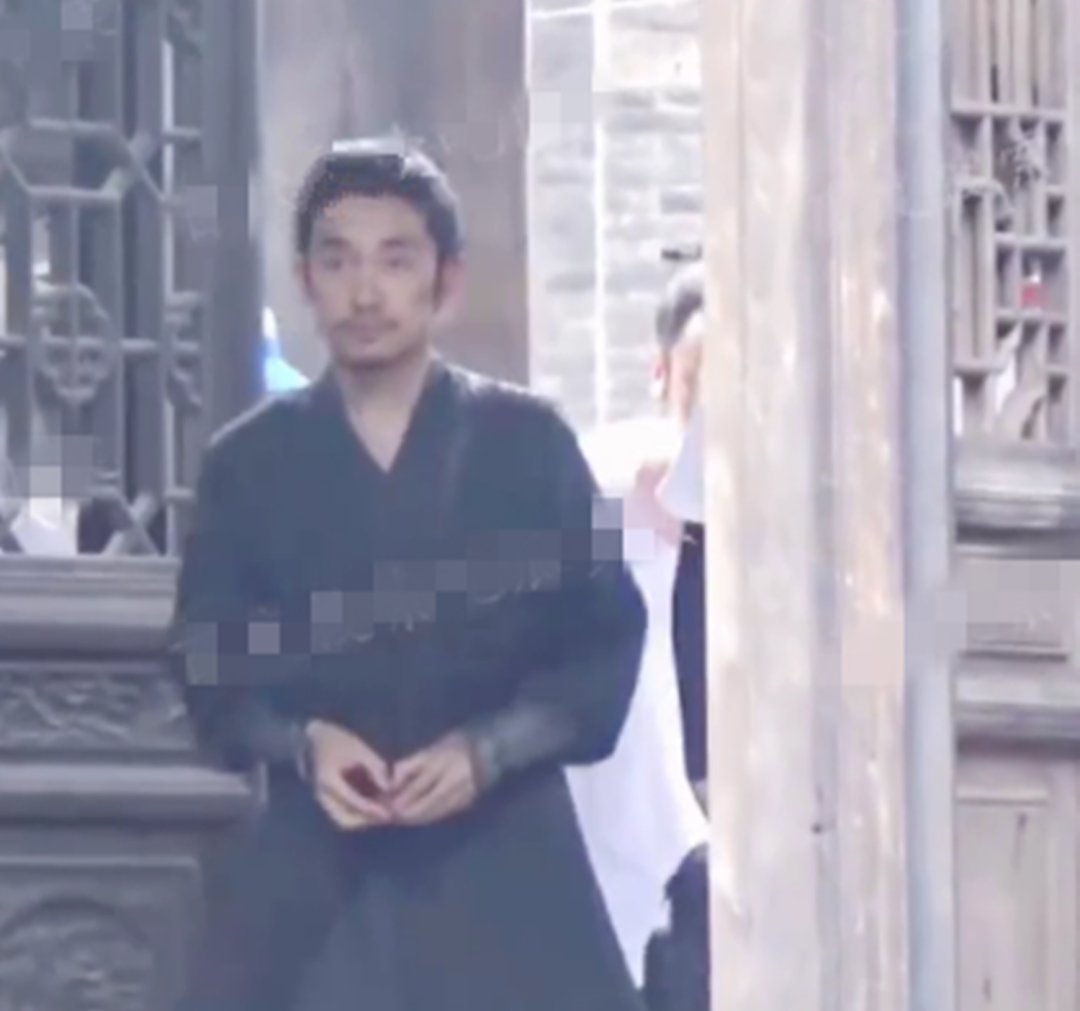 沈腾|易烊千玺《满江红》造型曝光,留胡子,结果“秦桧”沈腾才是惊喜