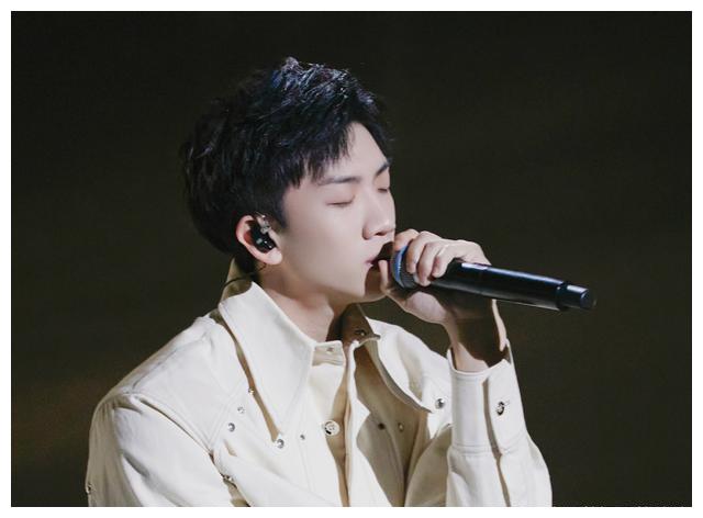 姚晨|获法老黄旭力挺！杨和苏说唱巅峰对决怒怼喷子，你们尽管看不上！