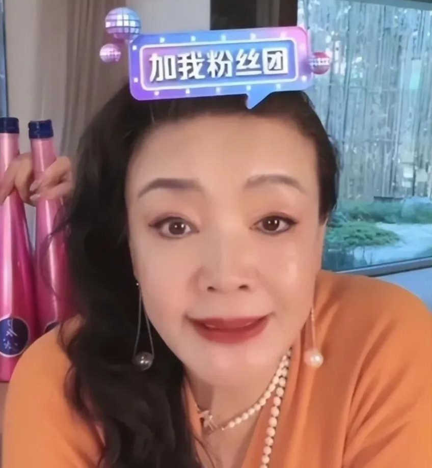 汪小菲|为什么这次汪小菲，母子俩对S一家，不客气了？连网友都愤怒了呢？