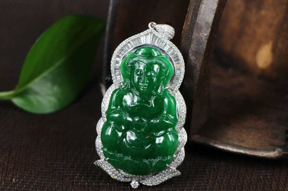 翡翠|和翡翠相似的玉石，经常会让大家头晕眼花，你都知道哪些呢？