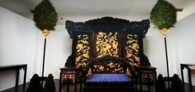 |迟重瑞：为爱险丧命，因继子一句话留光头，“嫁”豪门吃软饭？