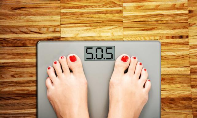 水果 还在吃减肥药?这4招坚持一个月,肉慢慢就掉了