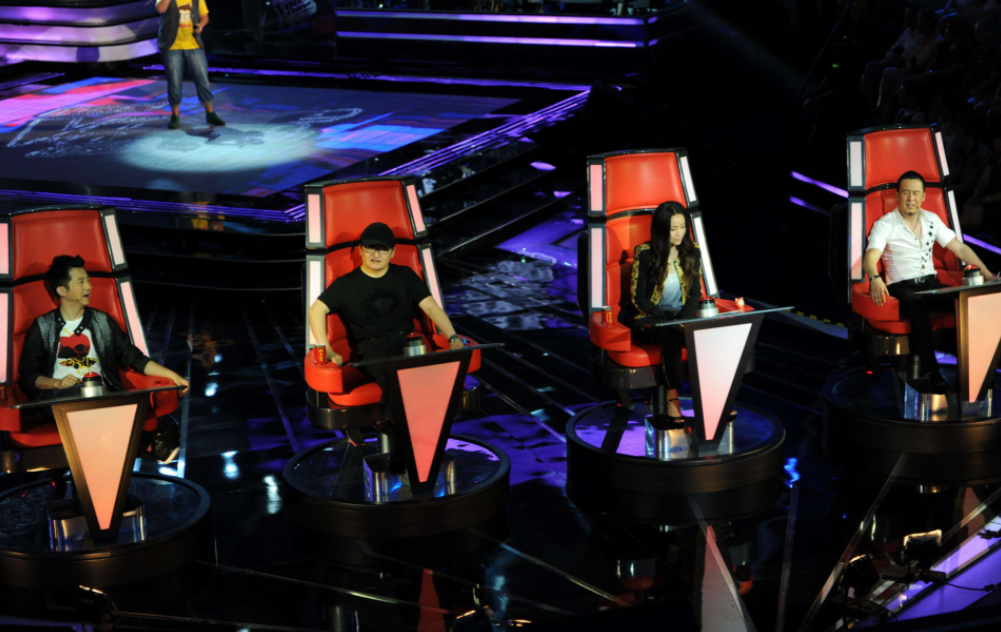 好声音|欺骗观众说自己单身，参加《好声音》被曝光有老公后，她的做法让观众怒了