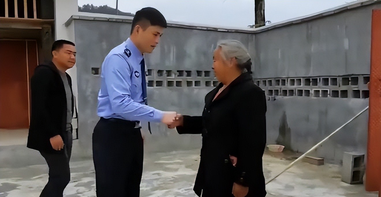 19年,云南男子14年间入狱6次,狱警发现不对劲,调查后潸然泪下