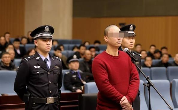 女子邀情夫来家发生关系,强迫丈夫三人同床,丈夫怒杀二人判无期