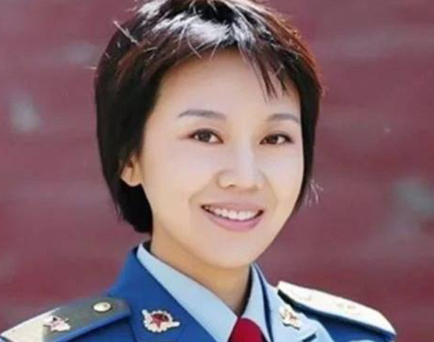 闫妮|闫妮与赵本山传绯闻，多年不结婚原因曝光，如今称做单身妈妈挺好