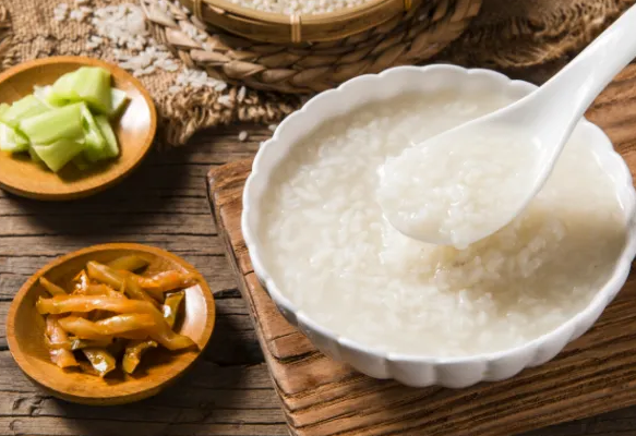 肝功能|天然“烂肝王”被揪出!卫生组织提醒:3种“早餐”,吃得越多,肝功能越弱