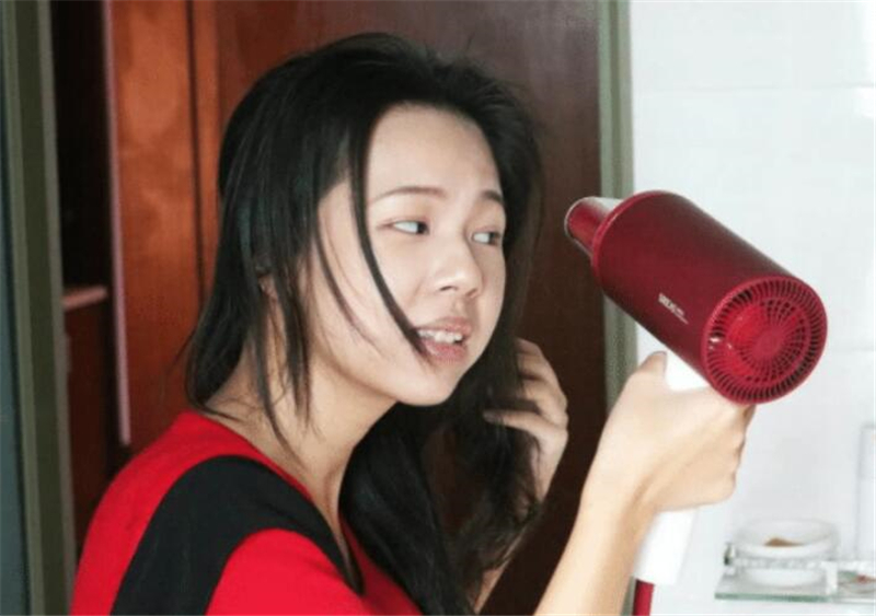 洗发水 进口洗发水未必靠谱？瓶身若有以下2种物质，大伙就该小心入手了