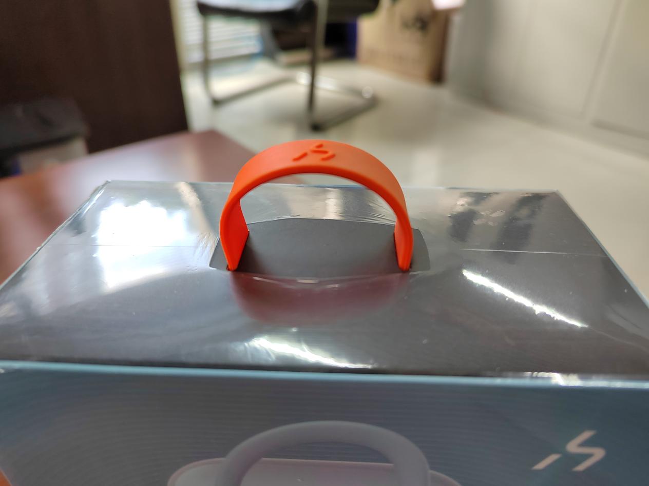 蓝牙耳机|耳挂式运动耳机,不惧运动和汗水的运动神器,hakll action体验