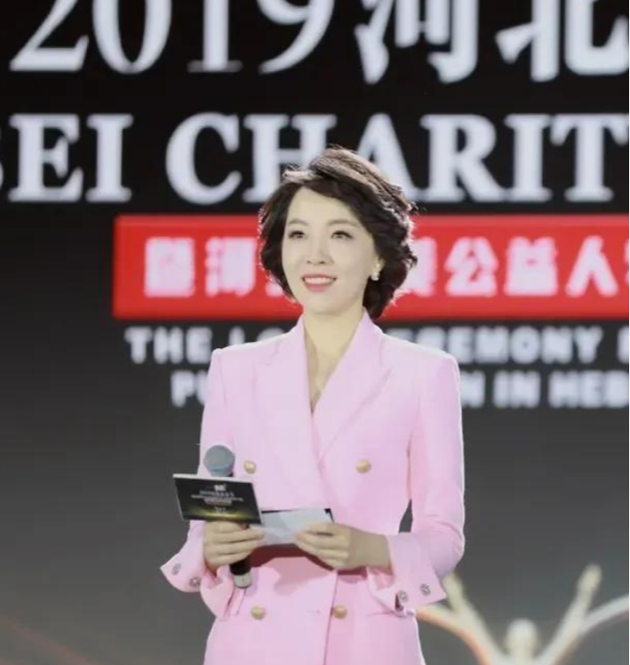 央视|刘妙然:放弃河北,一姐的位置,到央视主持凌晨5点档,值得吗?