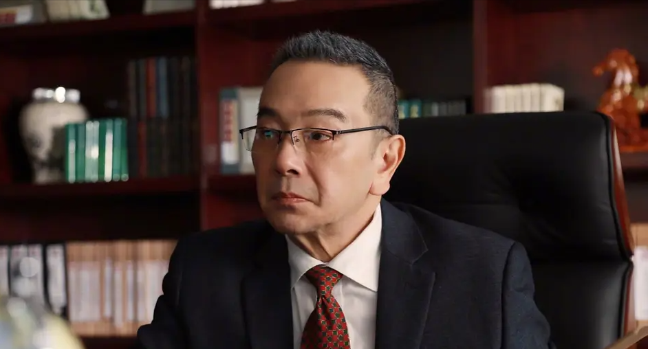 王耀庆|4位自带“有钱”气质的男星，分寸感拿捏到位，稳重贵气还不油腻