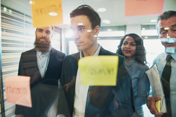 |职场中，没有不输的人，没有谁可以代替谁