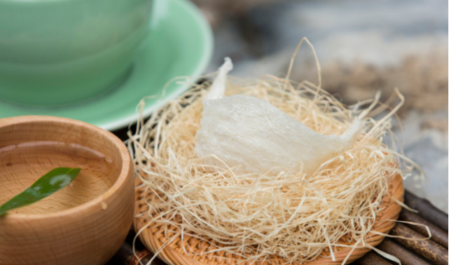 燕窝|天然燕窝多少钱一斤？如何辨别真假燕窝？望你早点搞清楚