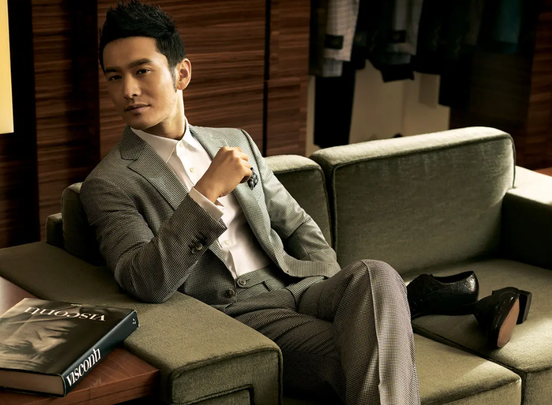 黄晓明|黄晓明喊话私生子传言,理直气壮的背后,是娱乐圈妖魔化的现实