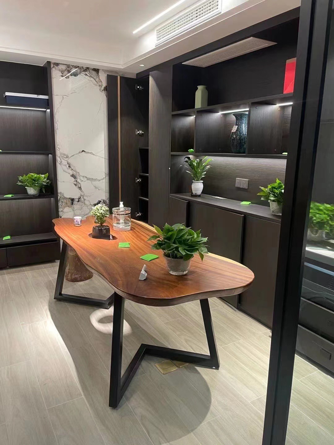 为什么有的实木大板那么便宜