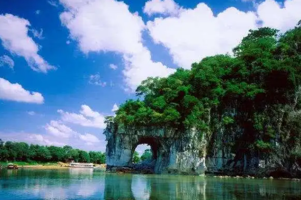 桂林|有着以山水出名的桂林，秋季才是最好的参观季节，风景美如画