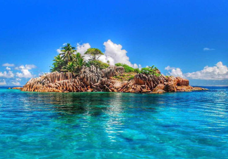 芭提雅|来到芭提雅玩什么?芭提雅海滩看椰林树影,真理寺欣赏精湛工艺