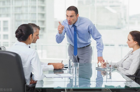 |职场中的“老人事主管”,如何让自己的人缘变好?