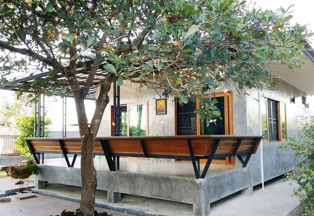 沿着屋外门廊搭圈雨棚，少见的U型布局，带来的好处却只增不减！