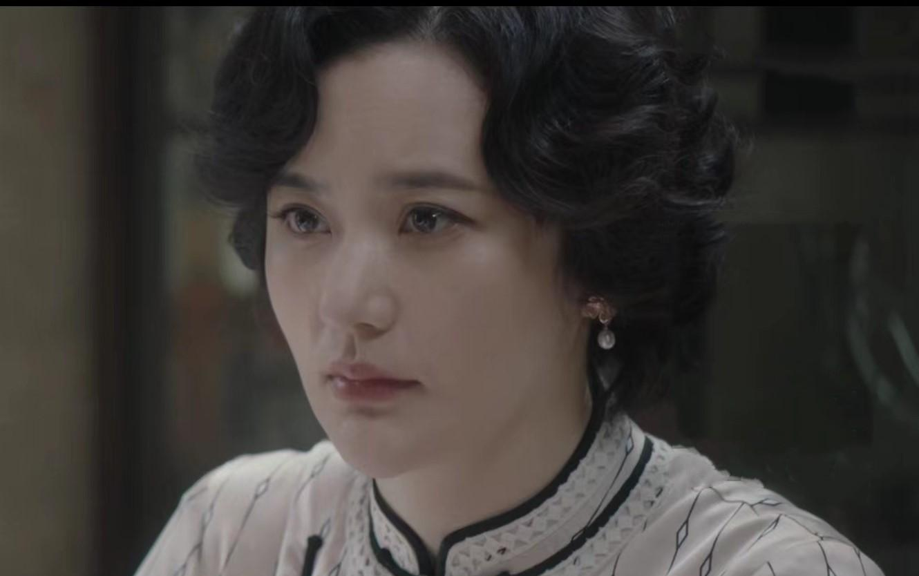 军统|谍战剧《信仰》第二集：老黄的举止莫名其妙，他为何要自我牺牲？