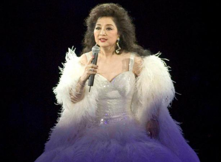 徐小凤|徐小凤曾被丈夫强迫定居海外,一怒之下选择离婚回到祖国的怀抱